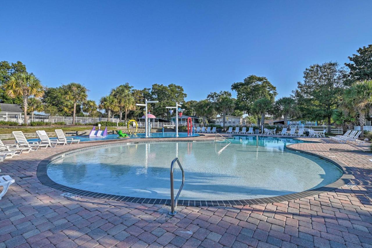 Lovely Myrtle Beach Getaway - Walk To Beach! Exterior photo