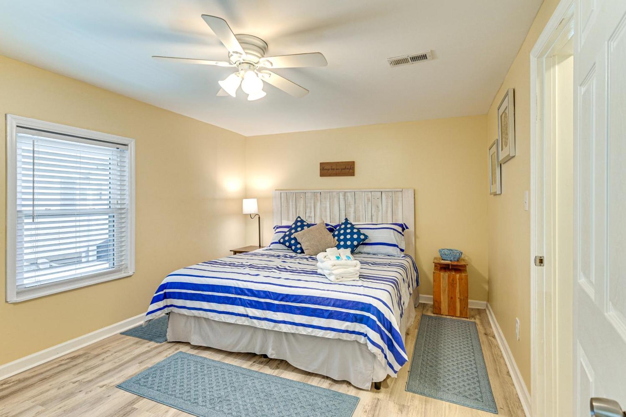 Lovely Myrtle Beach Getaway - Walk To Beach! Exterior photo